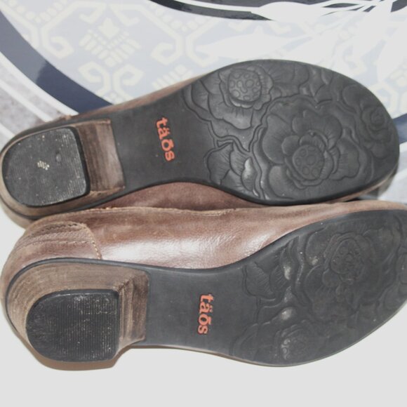 Taos Footwear Brown Slip-On Shoes - Picture 5 of 8
